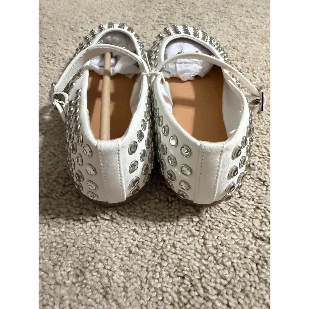 Art Class Girls White Rhinestone Studded Mary Jane Flats Buckle Strap Size 5
